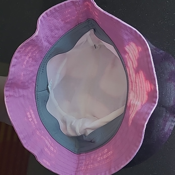 Adidas Reverse Dye Bucket - Picture 6 of 7